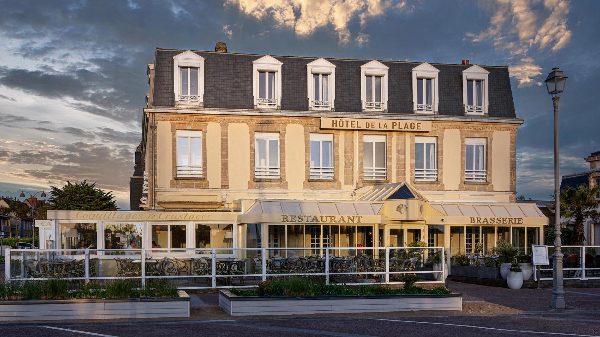 Hotel De La Plage Courseulles-sur-Mer Exterior photo